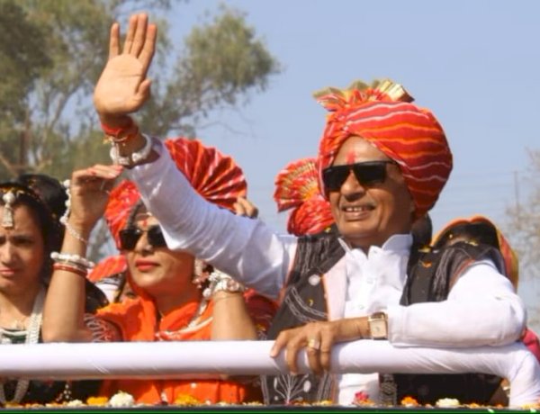 भगोरिया मेले में सीएम शिवराज सिंह चौहान भगोरिया मेले में सीएम शिवराज सिंह चौहान