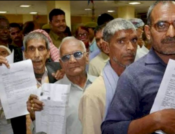 केंद्रीय पेंशनभोगियों को बड़ा झटका, सरकार ने पेंशन भत्ता बढ़ाने के सुझाव को लागू करने से किया किनारा केंद्रीय पेंशनभोगियों को बड़ा झटका, सरकार ने पेंशन भत्ता बढ़ाने के सुझाव को लागू करने से किया किनारा