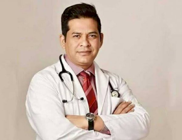व्यापमं घोटाले के व्हिसल ब्लोअर डॉ आनंद राय नौकरी से बर्खास्त, शिवराज सरकार की बड़ी कार्रवाई व्यापमं घोटाले के व्हिसल ब्लोअर डॉ आनंद राय नौकरी से बर्खास्त, शिवराज सरकार की बड़ी कार्रवाई