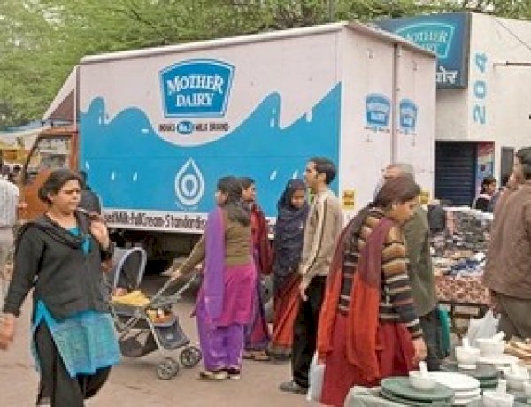 दूध के दाम में अभी और आएगा उबाल, महँगा होने की आशंका दूध के दाम में अभी और आएगा उबाल, महँगा होने की आशंका