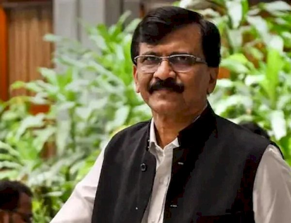 15 से 20 दिन में गिर जाएगी महाराष्ट्र की शिंदे सरकार, बस डेथ वारंट पर हस्ताक्षर होना बाक़ी: संजय राउत 15 से 20 दिन में गिर जाएगी महाराष्ट्र की शिंदे सरकार, बस डेथ वारंट पर हस्ताक्षर होना बाक़ी: संजय राउत