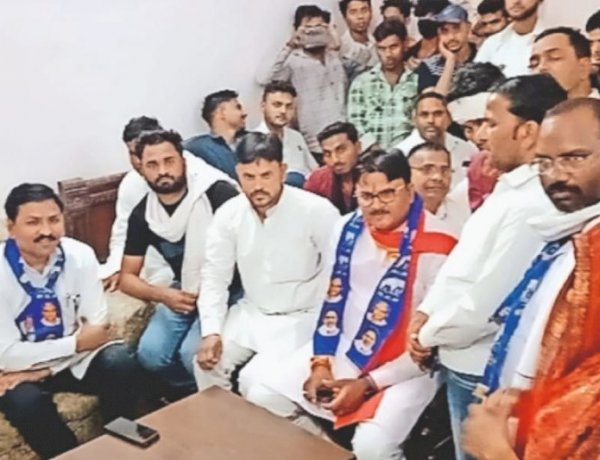 बीजेपी विधायक संजीव सिंह कुशवाहा बीजेपी विधायक संजीव सिंह कुशवाहा