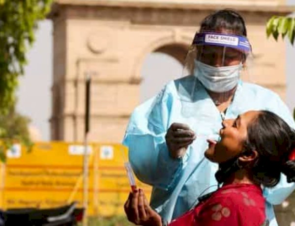 देश में कोरोना ने पकड़ी डरावनी रफ्तार, 24 घंटे में 7,830 नए मामले, एक्टिव केस 40 हजार के पार देश में कोरोना ने पकड़ी डरावनी रफ्तार, 24 घंटे में 7,830 नए मामले, एक्टिव केस 40 हजार के पार