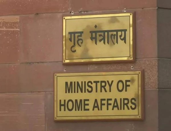 पत्रकारों की सुरक्षा सुनिश्चित करने के लिए SOP तैयारी करेगी केंद्र सरकार, अतीक हत्याकांड के बाद लिया फैसला पत्रकारों की सुरक्षा सुनिश्चित करने के लिए SOP तैयारी करेगी केंद्र सरकार, अतीक हत्याकांड के बाद लिया फैसला
