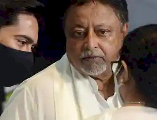 TMC नेता मुकुल रॉय लापता, बेटे ने बताया नहीं हो रहा संपर्क TMC नेता मुकुल रॉय लापता, बेटे ने बताया नहीं हो रहा संपर्क