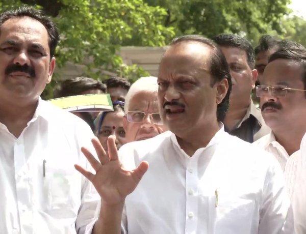 मैंने किसी विधायक के हस्ताक्षर नहीं लिए हैं, बीजेपी में शामिल होने के दावे को अजीत पवार ने किया ख़ारिज मैंने किसी विधायक के हस्ताक्षर नहीं लिए हैं, बीजेपी में शामिल होने के दावे को अजीत पवार ने किया ख़ारिज