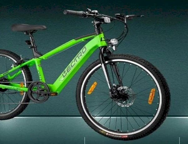 छतरपुर के 20 वर्षीय छात्र ने बनाई इलेक्ट्रिक साइकिल, एक बार के चार्ज में 30 KM चलने का दावा छतरपुर के 20 वर्षीय छात्र ने बनाई इलेक्ट्रिक साइकिल, एक बार के चार्ज में 30 KM चलने का दावा
