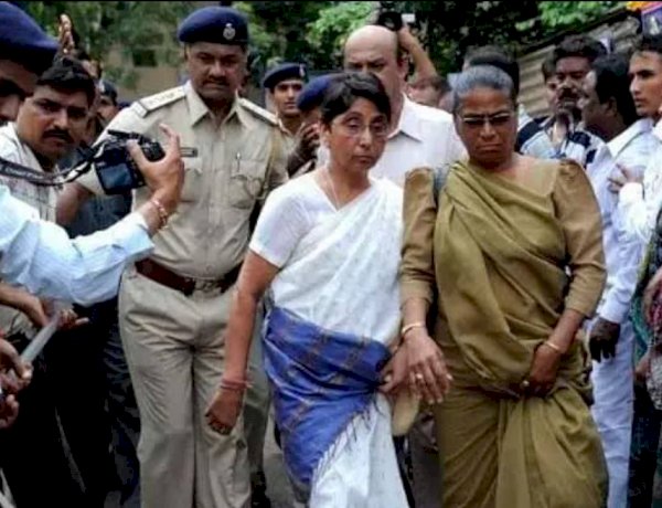 गुजरात: नरोदा नरसंहार के सभी आरोपी बरी, 21 साल पहले हुई थी 11 लोगों की हत्या गुजरात: नरोदा नरसंहार के सभी आरोपी बरी, 21 साल पहले हुई थी 11 लोगों की हत्या