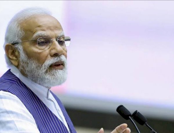 कोच्चि दौरे से पहले पीएम मोदी को जान से मारने की धमकी, धमकी भरा पत्र के बाद हाई अलर्ट कोच्चि दौरे से पहले पीएम मोदी को जान से मारने की धमकी, धमकी भरा पत्र के बाद हाई अलर्ट