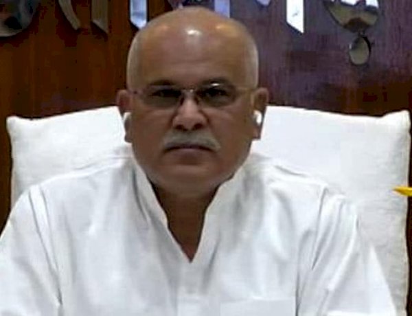 नक्सलियों को हथियार सप्लाई कौन कर रहा है, केंद्र सरकार करे जांच, दंतेवाड़ा हमले पर बोले सीएम बघेल नक्सलियों को हथियार सप्लाई कौन कर रहा है, केंद्र सरकार करे जांच, दंतेवाड़ा हमले पर बोले सीएम बघेल