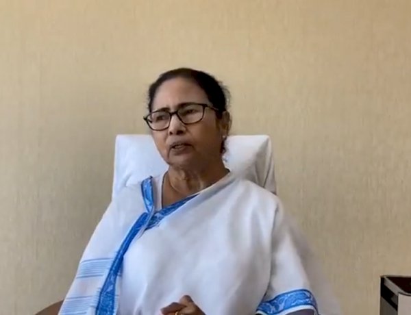 अगला लोकसभा चुनाव बदलाव के लिए होगा, ममता ने सभी विपक्षी दलों से एकजुट होने का किया आह्वान अगला लोकसभा चुनाव बदलाव के लिए होगा, ममता ने सभी विपक्षी दलों से एकजुट होने का किया आह्वान