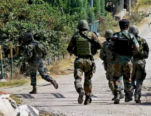 जम्मू कश्मीर के राजौरी में पांच जवान शहीद, कई आतंकियों के भी मारे जाने की खबर, सैन्य अभियान जारी जम्मू कश्मीर के राजौरी में पांच जवान शहीद, कई आतंकियों के भी मारे जाने की खबर, सैन्य अभियान जारी
