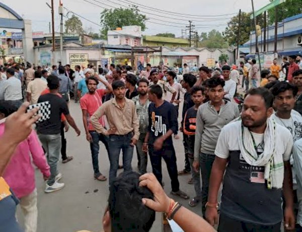 दमोह में रैकवार समाज के नेता की दिनदहाड़े गोली मारकर हत्या, बाइक सवारों ने पहले चाकू मारे, फिर चला दी गोली दमोह में रैकवार समाज के नेता की दिनदहाड़े गोली मारकर हत्या, बाइक सवारों ने पहले चाकू मारे, फिर चला दी गोली