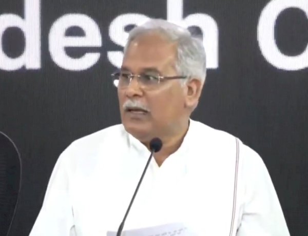 प्रचार मंत्री बन गए हैं प्रधानमंत्री, नॉर्थ ईस्ट जल रहा है, जवान शहीद हो रहे, वो कुछ नहीं बोल रहे: कांग्रेस प्रचार मंत्री बन गए हैं प्रधानमंत्री, नॉर्थ ईस्ट जल रहा है, जवान शहीद हो रहे, वो कुछ नहीं बोल रहे: कांग्रेस