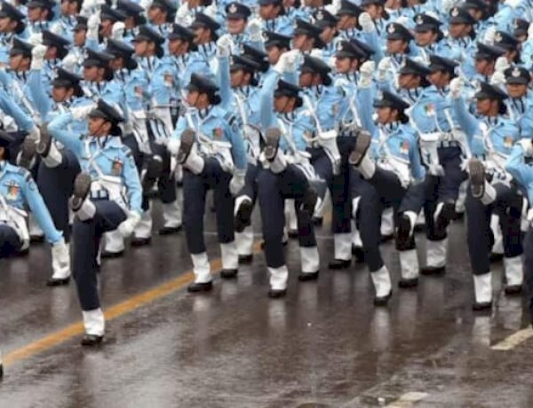 गणतंत्र दिवस परेड में दिखेगा विमेन पावर, बैंड से लेकर झांकी तक इस बार सिर्फ महिलाएं लेंगी हिस्सा गणतंत्र दिवस परेड में दिखेगा विमेन पावर, बैंड से लेकर झांकी तक इस बार सिर्फ महिलाएं लेंगी हिस्सा