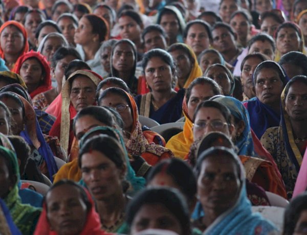 MP में कांग्रेस ने लॉन्च की नारी सम्मान योजना, महिलाओं को हर महीने 1500 रुपए देने का संकल्प MP में कांग्रेस ने लॉन्च की नारी सम्मान योजना, महिलाओं को हर महीने 1500 रुपए देने का संकल्प