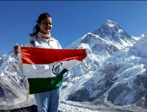 शिवराज सरकार ने मेघा परमार से छीना ब्रांड एंबेसडर का ख़िताब, कांग्रेस ने बताया लाडली का अपमान शिवराज सरकार ने मेघा परमार से छीना ब्रांड एंबेसडर का ख़िताब, कांग्रेस ने बताया लाडली का अपमान