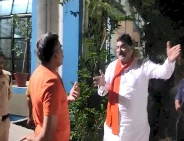 तुम नौकरी के लायक नहीं हो, पूरा थाना सस्पेंड, देवास में पुलिसकर्मियों पर भड़के कृषि मंत्री कमल पटेल तुम नौकरी के लायक नहीं हो, पूरा थाना सस्पेंड, देवास में पुलिसकर्मियों पर भड़के कृषि मंत्री कमल पटेल