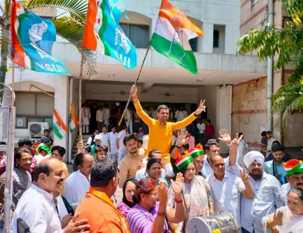कर्नाटक में जीत पर भोपाल में जश्न, कांग्रेस बोली- मध्य प्रदेश में इससे भी बड़ी जीत होगी कर्नाटक में जीत पर भोपाल में जश्न, कांग्रेस बोली- मध्य प्रदेश में इससे भी बड़ी जीत होगी
