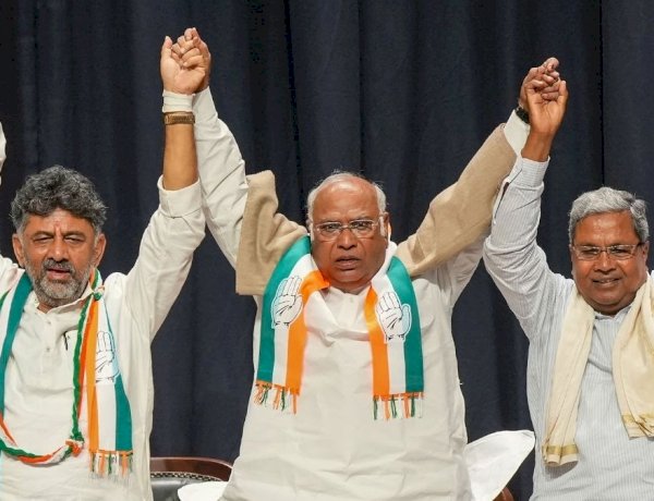 मल्लिकार्जुन खड़गे तय करेंगे कौन होगा कर्नाटक का सीएम, कांग्रेस विधायक दल की बैठक में हुआ फैसला मल्लिकार्जुन खड़गे तय करेंगे कौन होगा कर्नाटक का सीएम, कांग्रेस विधायक दल की बैठक में हुआ फैसला