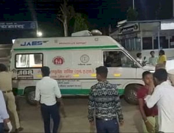 बलौदा बाजार में भीषण सड़क हादसा, ट्रक ने पिकअप को मारी टक्कर, एक ही परिवार के 6 लोगों की मौत बलौदा बाजार में भीषण सड़क हादसा, ट्रक ने पिकअप को मारी टक्कर, एक ही परिवार के 6 लोगों की मौत