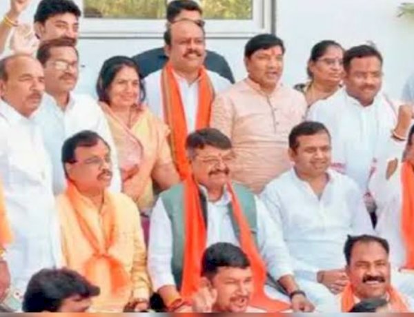 ये कौन सा सर्वे है, जिसमें टिकट सिर्फ आदिवासी विधायक का ही कटता है, BJP के आदिवासी नेताओं का छलका दर्द ये कौन सा सर्वे है, जिसमें टिकट सिर्फ आदिवासी विधायक का ही कटता है, BJP के आदिवासी नेताओं का छलका दर्द