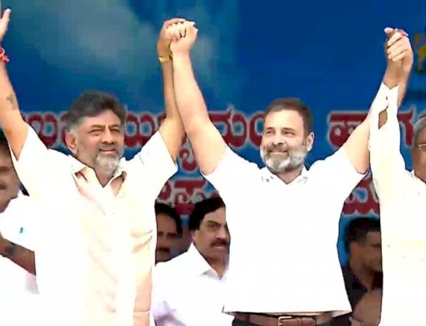 शपथग्रहण के 2 घंटे में कैबिनेट की पहली बैठक, कानून बन जाएंगे हमारे 5 वादे, बेंगलुरु में बोले राहुल शपथग्रहण के 2 घंटे में कैबिनेट की पहली बैठक, कानून बन जाएंगे हमारे 5 वादे, बेंगलुरु में बोले राहुल