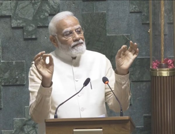हमारा संविधान ही हमारा संकल्प है, नए संसद भवन से PM मोदी का पहला संबोधन हमारा संविधान ही हमारा संकल्प है, नए संसद भवन से PM मोदी का पहला संबोधन