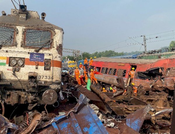 बालासोर ट्रेन हादसे में अबतक 288 लोगों की मौत, 1 हजार से ज्यादा यात्री घायल बालासोर ट्रेन हादसे में अबतक 288 लोगों की मौत, 1 हजार से ज्यादा यात्री घायल