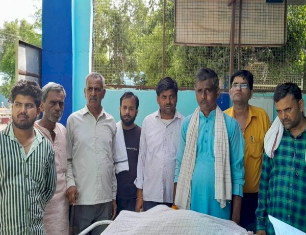 बीजेपी मंत्री ओपीएस भदौरिया के गृहगांव में हुई हर्ष फायरिंग, बुजुर्ग की मौत, किशोर घायल बीजेपी मंत्री ओपीएस भदौरिया के गृहगांव में हुई हर्ष फायरिंग, बुजुर्ग की मौत, किशोर घायल