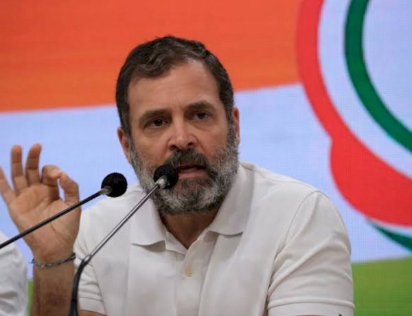 भाजपा का आदिवासियों के प्रति नफ़रत का घिनौना चेहरा, सीधी मामले में राहुल गांधी की प्रतिक्रिया भाजपा का आदिवासियों के प्रति नफ़रत का घिनौना चेहरा, सीधी मामले में राहुल गांधी की प्रतिक्रिया
