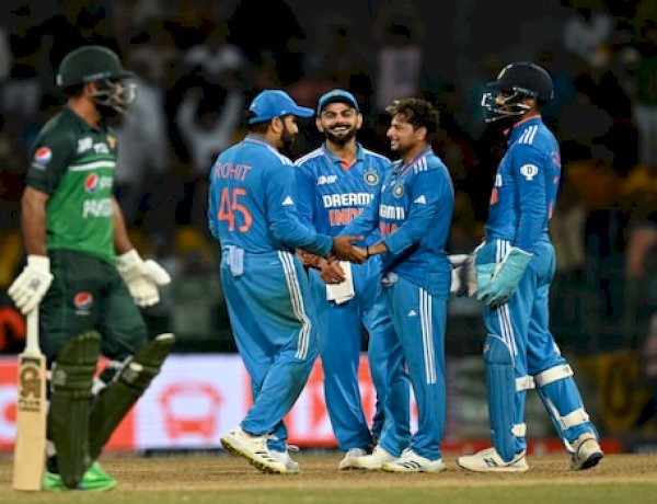 वनडे इतिहास में पाकिस्तान के खिलाफ भारत की सबसे बड़ी जीत, एशिया कप में 228 रनों से हराया वनडे इतिहास में पाकिस्तान के खिलाफ भारत की सबसे बड़ी जीत, एशिया कप में 228 रनों से हराया