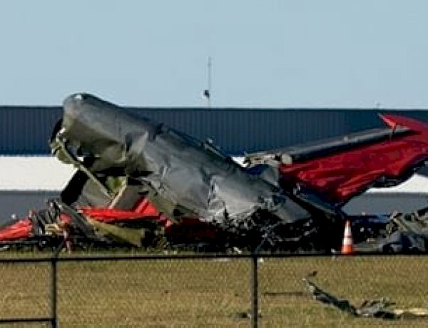अमेरिका में रेनो एयर शो के दौरान टकराए दो विमान, दोनों पायलटों की हुई मौत