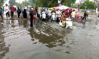 Photo Courtesy: Dainik Bhaskar Photo Courtesy: Dainik Bhaskar