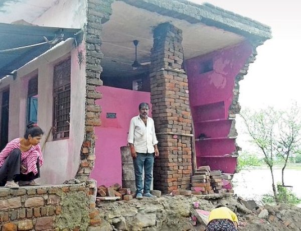 Photo Courtesy: Dainik Bhaskar Photo Courtesy: Dainik Bhaskar