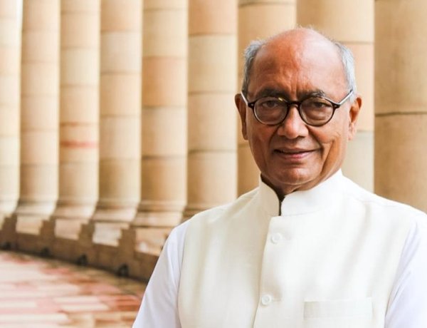 राज्यसभा सांसद दिग्विजय सिंह को लाइफटाइम अचीवमेंट अवार्ड, 17 दिसंबर को उपराष्ट्रपति करेंगे सम्मानित