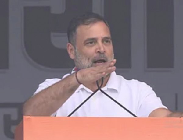 इलेक्शन कमीशन बीजेपी के लिए काम कर रहा, रामलीला मैदान से मोदी सरकार पर बरसे राहुल गांधी