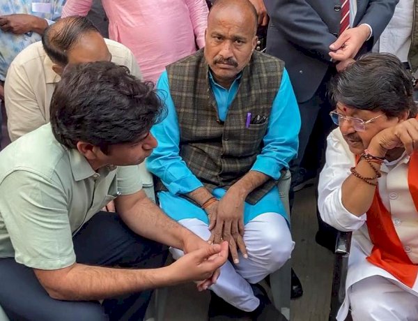 जी भाईसाहब जी: भागीरथपुरा की बहती गंगा में राजनीतिक हाथ साफ