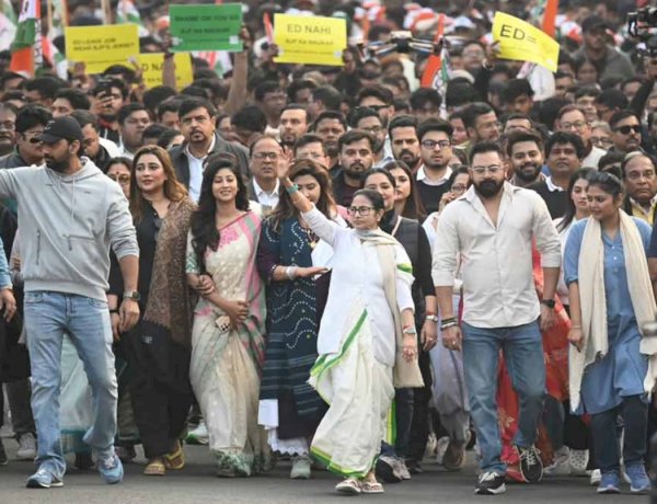 मुझे छेड़ोगे तो छोड़ूंगी नहीं, मेरे पास शाह के खिलाफ पेन ड्राइव, CM ममता ने गृहमंत्री को ललकारा