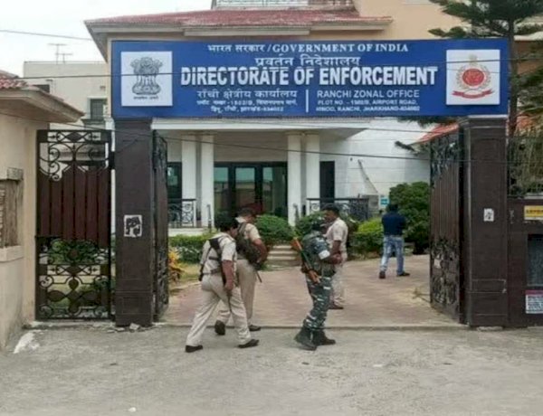 रांची में हाईवोल्टेज ड्रामा: ED दफ्तर पहुंची पुलिस की टीम, ईडी के अफसरों ने CISF को बुलाया