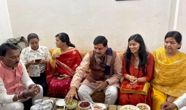 विधायक उषा ठाकुर के निवास पर मुख्‍यमंत्री डॉ. मोहन यादव