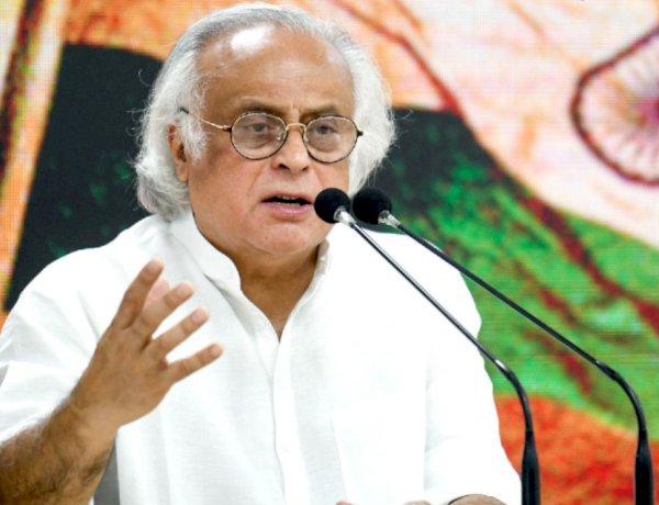 ईरान-अमेरिका जंग में पाकिस्तान करेगा मध्यस्थता, कांग्रेस ने इसे स्वयंभू विश्वगुरु की विफलता बताया