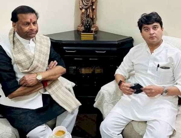 जी भाईसाहब जीः बीजेपी के सत्ता संतुलन से ज्योतिरादित्य सिंधिया को चोट
