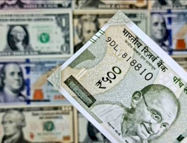 डॉलर के मुकाबले रुपये की अब तक की सबसे बड़ी गिरावट, 94.16 के रिकॉर्ड निचले स्तर पर पहुंचा