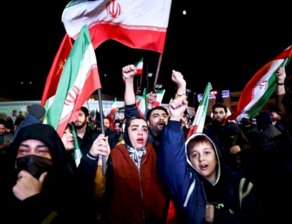 अमेरिका-ईरान की जंग 40 दिन बाद थमी, 2 हफ्ते का सीजफायर, स्ट्रेट ऑफ होर्मुज भी खुला