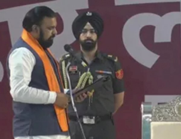 बिहार के 24वें मुख्यमंत्री बने सम्राट चौधरी, लोकभवन में ली पद और गोपनीयता की शपथ