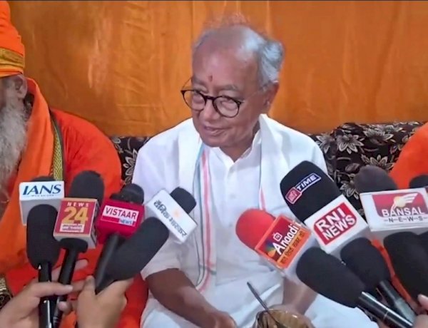 राम मंदिर चंदा चोरी मामले में चंपत राय पर FIR की मांग, दिग्विजय सिंह दायर करेंगे जनहित याचिका