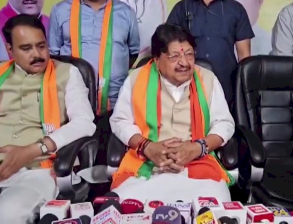 BJP में घोषणा के बाद टिकट बदलने की कोई परंपरा नहीं, दतिया में नरोत्तम समर्थकों के हंगामे पर बोले कैलाश विजयवर्गीय
