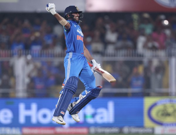 वेस्ट इंडीज के खिलाफ भारत ने रचा इतिहास, 406 रन का लक्ष्य चेज कर 8 विकेट से दर्ज की जीत