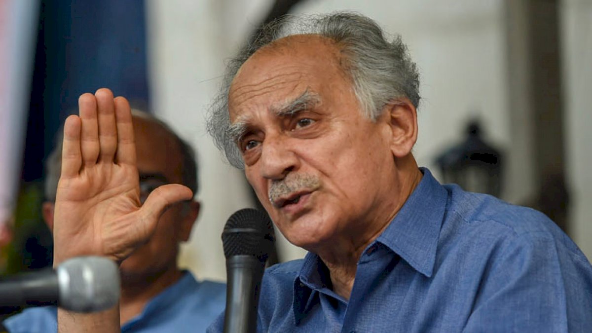 Arun Shourie: कुर्सियां खड़े होने के लिए नहीं होती Arun Shourie: कुर्सियां खड़े होने के लिए नहीं होती